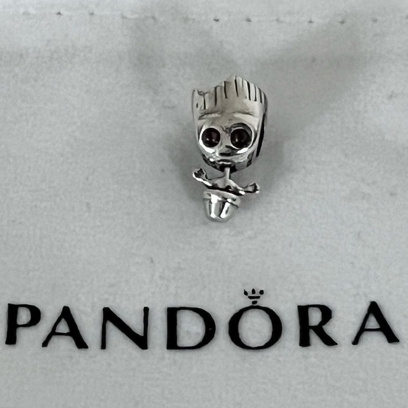 NWOT Pandora x Marvel Guardians Dancing Baby Groot Charm - 792554C01 - Picture 4 of 12